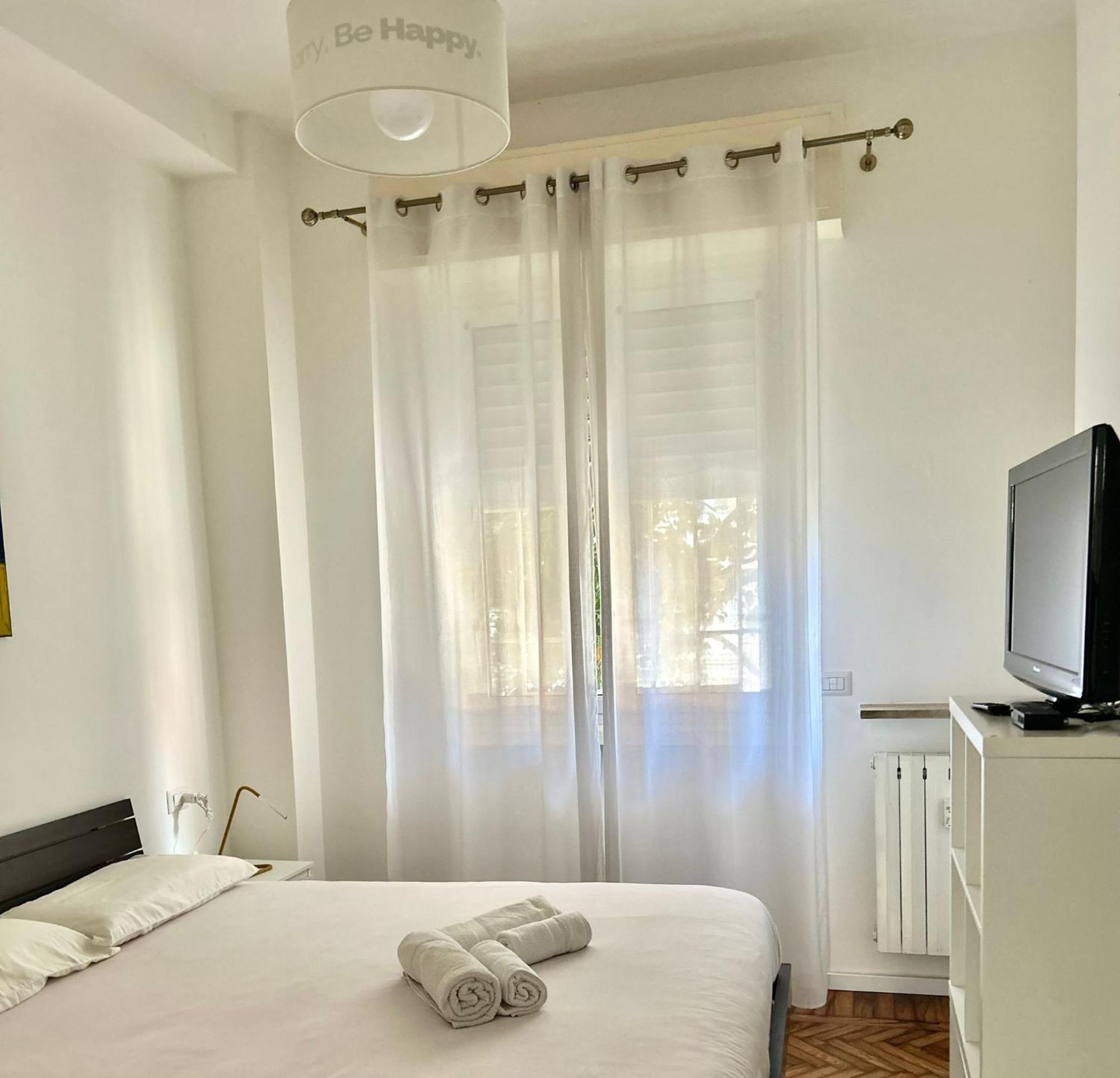 Lovely 2 Room Apartment With Small Garden Milan Exterior photo
